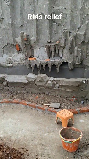 251K views · 4.3K reactions | Doakan ya biar cepat kelar #kolamikankoiminimalisdepanrumah #diy #relieftebing #construction #relieftaman #camberkolamikan #ririsrelief | riris_relief | Facebook