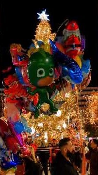 The Christmas Tree 🎄🎄🎄 at Syntagma Square, Athens