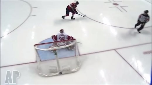 Hockey Bloopers: Hilarious Moments on Ice