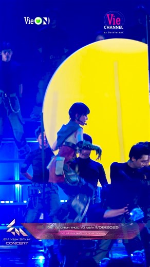 Xinhiu không thể nào chối từ được những verse rap của Em Xinh Pháo, không chỉ mang đến giai điệu của vùng núi rừng Tây Bắc, Pháo còn chứng minh mình là mảnh ghép không thể thiếu trong team. --- © Chương trình Em Xinh "Say Hi" thuộc bản quyền của Vie Channel thuộc DatVietVAC, được khai thác và bảo vệ bản quyền bởi VieNETWORK #EmXinhSayHi #EmXinh #EXSH #EmXinhSayHiConcert #VieON #VieChannel #DatVietVAC | Em Xinh Say Hi Vie Channel