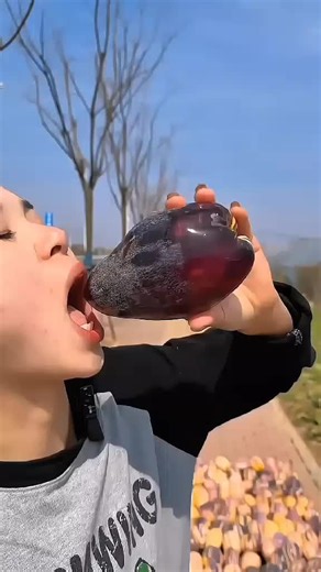 Fruit Cutting Techniques for Stunning Fruit Baskets