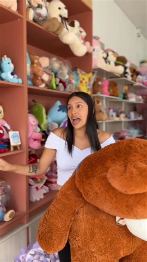 Trataba mejor a su hijastro que a su propio hijo pero al final recibió una lección | Benjamin Tiffen