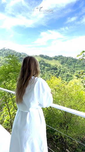 Awaken to the healing embrace of nature, savor organic delights, and immerse yourself in the serene beauty of Costa Rica. From peaceful morning meditations to adventures in lush landscapes, let every moment nourish your body and soul. 🌿✨ | The Retreat Costa Rica