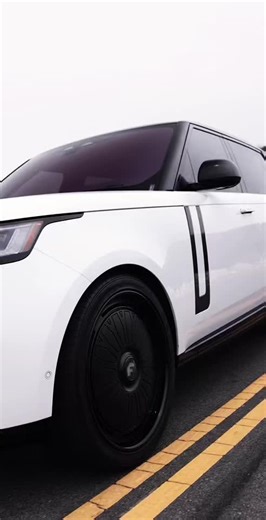 2022 Range Rover With New Forgiato RA Series Wheels