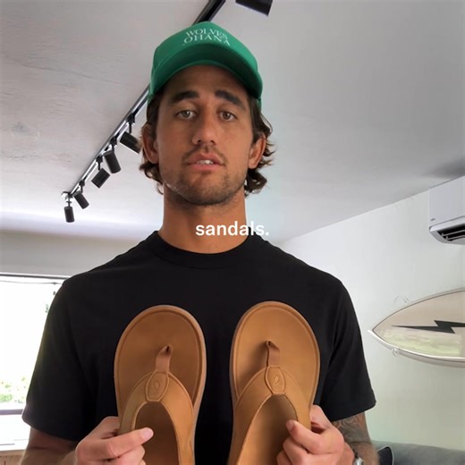 Cover more ground in Tuahine, our waterproof, full-grain leather sandal with stretch mesh lining, and soft nylon toe post for comfort. | OluKai