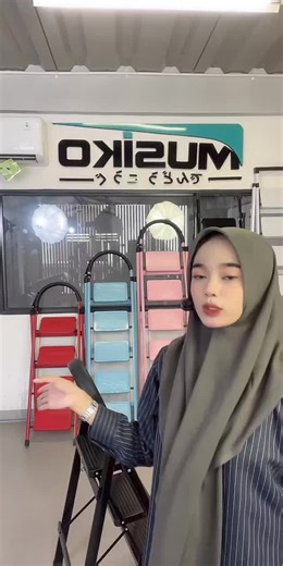 Join our LIVE and get exclusive promotions!