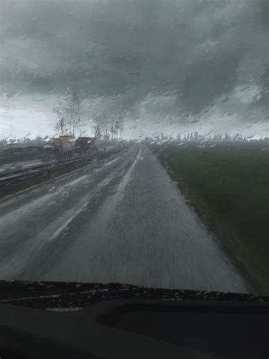 ETS2 REALISTIC GRAPHICS 🚛 #ets2 #eurotrucksimulator2 #realistic #fyp #game #gaming #simulator #realism #reshade #marrecogod