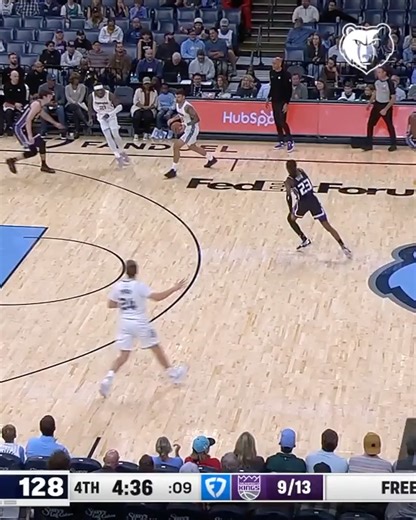 Tennessee Vols on Instagram: "#VFL Jahmai Mashack scored his first NBA points last night with a corner three for the Grizzlies 🤩 Memphis recently signed Mashack to a two-way contract. You absolutely love to see it. (via @walkerburks_ , DamichaelC/X , Matt_Infield/X)"