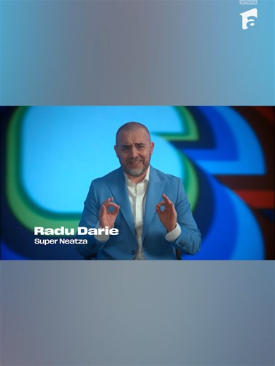 Pentru unii, Mondialul înseamnă fotbal. Pentru alții, înseamnă mesele acelea unde toată lumea uită de orice altceva și trăiește fiecare fază la unison. ⚽🍿 Așa vede și Radu Darie magia Campionatului Mondial.Toate meciurile se văd în exclusivitate la Antena 1, AntenaPLAY și Antena 3 CNN! Toată lumea la Antena!#antena1 #fifaworldcup2026 #campionatulmondial #antenaplay