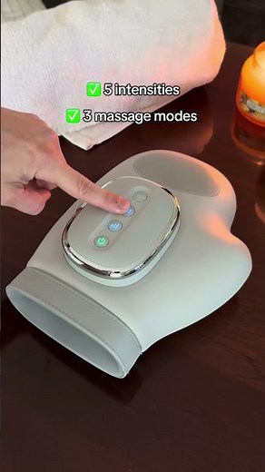 This dual hand smart massager can make the perfect gift for anyone with sore stiff hands 🎅 #massage