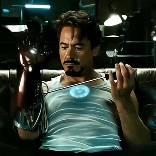 "Athu Naandhaa' | Tony Stark l Iron man | Tamil Status | Song - Luz Roja #shortsFilm