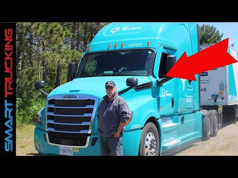 2022 Freightliner Cascadia Tour (Exterior, Interior and Oh, That Digital Dash!)