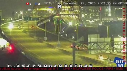 Milwaukee Live Police Scanner – Night Shift (Christmas in the command center) Monitoring police, fire, and EMS radio traffic during overnight hours for situational awareness. Audio is from publicly available radio channels. This is not an official source. For emergencies, call 911. | Milwaukee Live Police Scanner