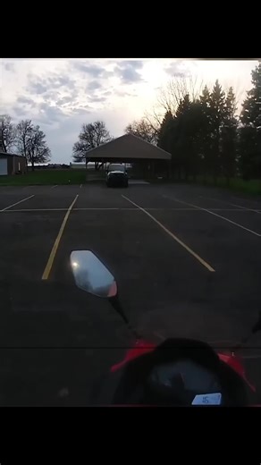 Ting ting and bilqis concert blackpink deadline day 1 jakarta.... #ayutingting#bilqis #blackpink #deadlineworldtour #CapCut