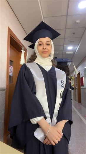 فيديو تخرج طلاب الجامعة 2022
