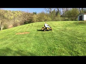Cub Cadet ZTS2 On A Hill