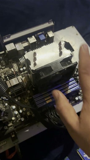 Phenom X6 + RX 580 in 2026 🤔