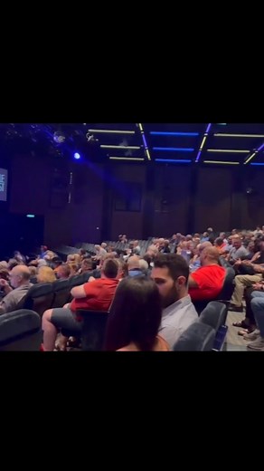 Comedy Hypnosis | Richard Barker Incredible Hypnotist