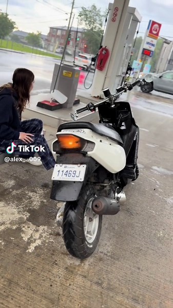 Yamaha BWS 50cc Scooter: A Smooth Ride Experience