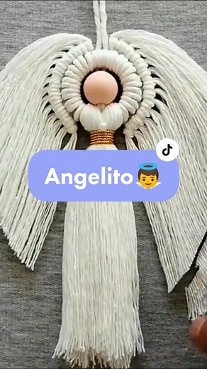 Te enseño hacer un angelito en macramé 👼Pideme los materiales en los comentarios. Para más información del curso, ve al link de mi perfil. #macrametutorial #macrameangel #macramelove #macrameart #manualidadesfaciles #manualidadesencasa