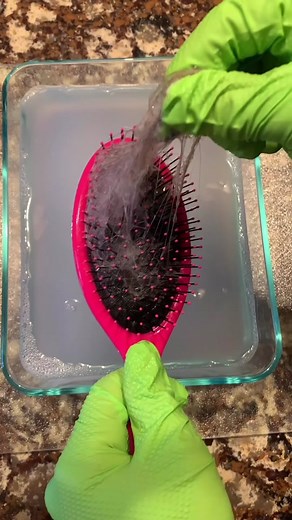 A super simple hack to remove hair build up from a brush. #howto #hairbrush #learnontiktok #cleaning #cleaninghack #satisfying #cleanthatup