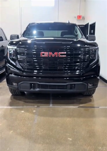2024 GMC Sierra 💥5,000 miles💥 Message me for more information‼️#dealership #cars #michigan #sterlingheights #fyp #gmcsierra #foryoupage #finance #dealershiptok