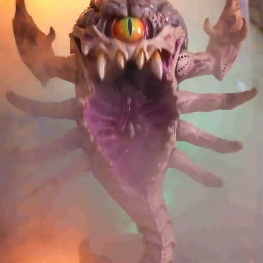 SCARY Alien Parasite Animatronic Jump Scare