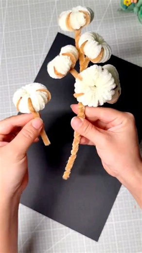 paper crafts creator on Instagram: "Step-by-Step Twisting Stick Cotton Flower 🌸🌀 #cottonflower #twistingstick #diycraft #kidsart #creativecraft #handmadeart #flowercraft #funproject #easycraft #papercraft"