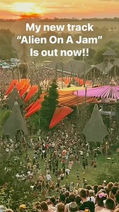 8.1K views · 306 reactions | Ozora 2023 opening  - My new track “Alien On A Jam” is out now! This one it’s been one of the highlights during my sets and i am very happy to finally share this track with you all!  when i saw the opening this year, i literally started to sing the vocal line of the new track which says “that has a traffic jam, that has an alien” and i had to use this part in this video  NANO RECORDS | Earthspace | Facebook