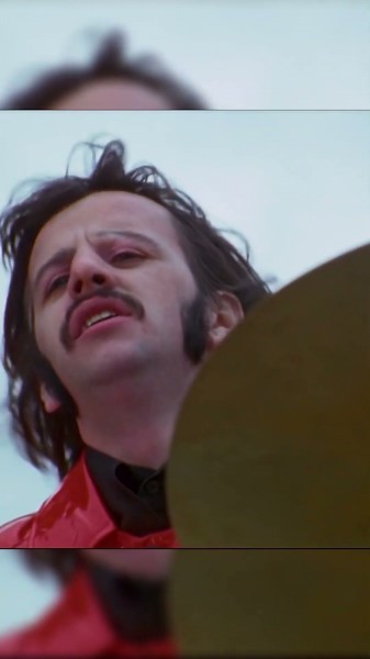 The Beatles Sing "Get Back" On The Rooftop #thebeatles #beatles #paulmccartney