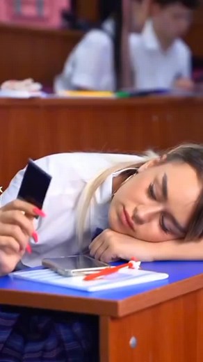 Vidéos de momo_lyrics (@momo_lyrics) avec son original - momo_lyrics