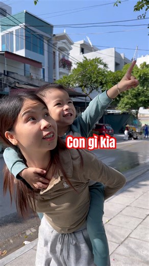 Mẹ ơi,con gì đây? Mom, what is this?#shorts