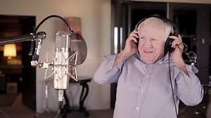 Leslie Jordan ft. Chris & Morgane Stapleton - "Farther Along" (Official Video) Chords - ChordU