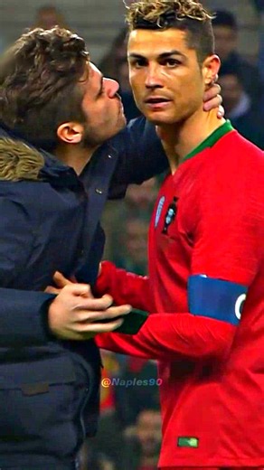When Ronaldo meets Crazy Fans..🤯😂