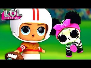 Captain QB's Race To The Surprise Bowl! 🏈 | L.O.L. Surprise! Stop Motion