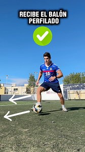 581K views · 7K reactions | Como hacer un CONTROL orientado en el fútbol ⚽️✅ #futbol #soccer #jugadasdefutbol #futsalskills #entrenamientofutbol #soccertraining | Giva Tutoriales | Facebook