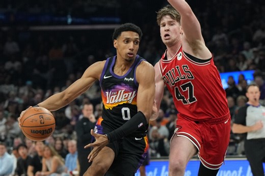 Bulls hold off the Suns 105-103 for their 2nd win in 3 games after an 11-game skid