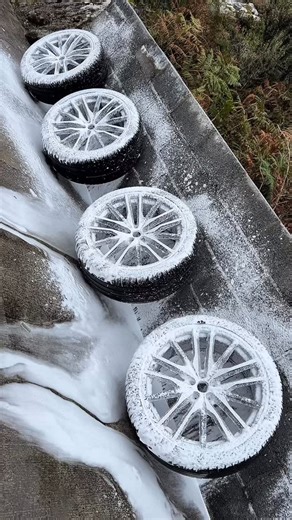 ✨ BMW X5 xDrive30d Detail ✨ This stunning 2021 BMW X5 came in for a full refresh package — finished off with Modesta BC-06 BC-06 TC on the wheels & calipers. 🔹 Machine Polish: Achieved around 80%, customer was just looking to restore depth, clarity & gloss in the paint. 🔹 Protection: Finished with a 12-month paint sealant for long-lasting shine and easy maintenance. 🔹 Wheels & Calipers: Coated in Modesta BC-06 & BC-06 TC for extreme heat resistance, gloss, and long-term durability — perfect a