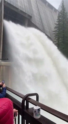 Hydroelectric Dam Failure Sends Massive Water Jet Across Valley ⚠️🌊