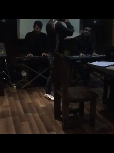 emil_music (@emil_sharifli_official)’s videos with orijinal ses - emil_music