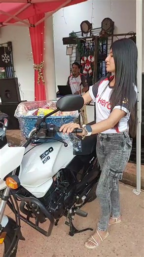 GRAN ACTIVACIÓN DE FIN DE AÑO DE HERO SANTA ANA LLÉVATE UNA MOTO 🏍 AL CRÉDITO O AL CONTADO CON GRANDES DESCUENTOS Y ADEMÁS TE LLEVAS HERMOSOS PREMIOS TE ESPERAMOS EN NUESTRAS OFICINAS UBICADA ESQUINA BOLÍVAR. #MOINCHODIGITAL | Moincho Digital