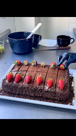 865K views · 5.7K reactions | Bolo de chocolate #food #cake #bolo | Chef Derval | Facebook