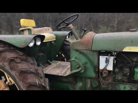 John Deere 2010 Plowing