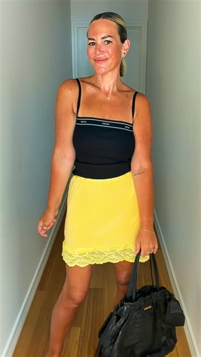 Jane Goldsmith | This outfit on repeat 🖤💛.. #fashionblogger #fashionstylists #ootd #styling #fyp | Instagram