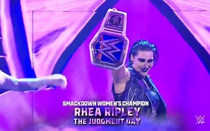 WWE女子冠军赛 雷亚妈咪成功捍卫冠军头衔 #WWE#雷亚·里普利#Rhea Ripley#世界摔角娱乐_哔哩哔哩_bilibili