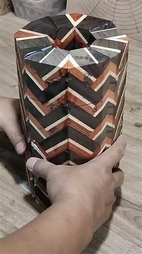Woodturning a Herringbone Pattern Vase 1 | DIY & Crafts
