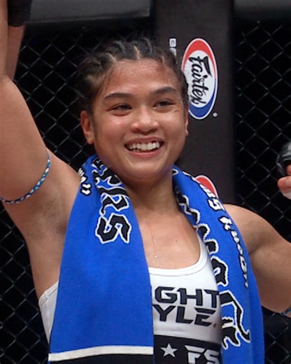 6M views · 70K reactions | EPIC debut 朗 Before Jackie Buntan battles Stella Hemetsberger for the vacant ONE Women’s Strawweight Muay Thai World Title at ONE Fight Night 35 on Prime Video, relive her stunning ONE debut against Wondergirl! | ONE Championship | Facebook