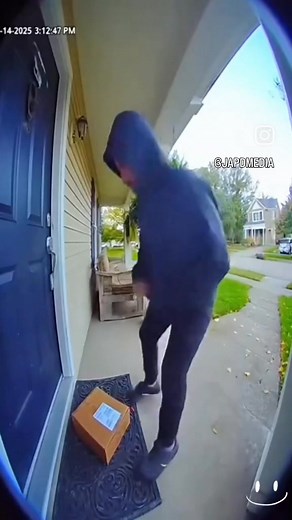 Pyi Lay on Reels | Facebook