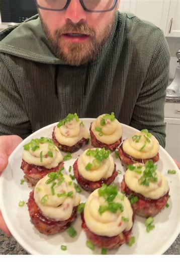Meatloaf cupcakes…… So 🔥!! #cooking #fyp #bbq #meatloaf #cupcakes | Cupcakes