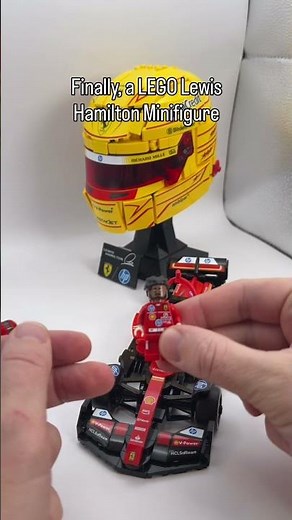 The LEGO Scuderia Ferrari HP Lewis Hamilton Helmet set comes with a LEGO Lewis Hamilton Minifig
